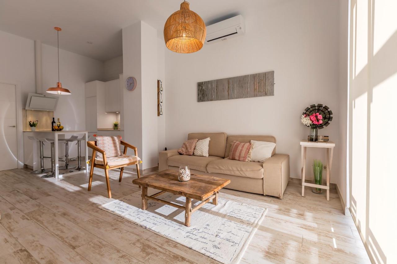 Bajo Con Jardin Y Piscina Cerca De La Playa Dos Apartment Tarifa