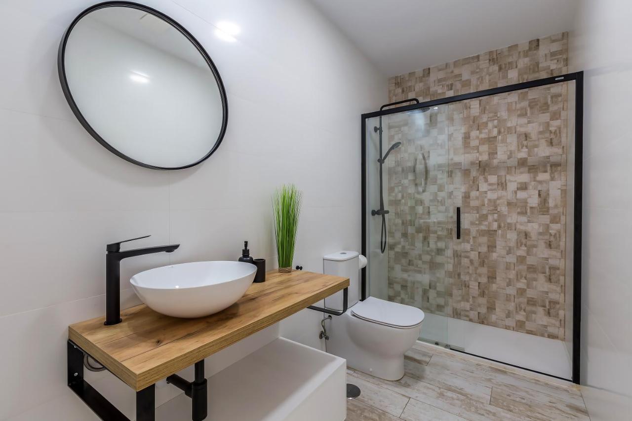 Bajo Con Jardin Y Piscina Cerca De La Playa Dos Tarifa